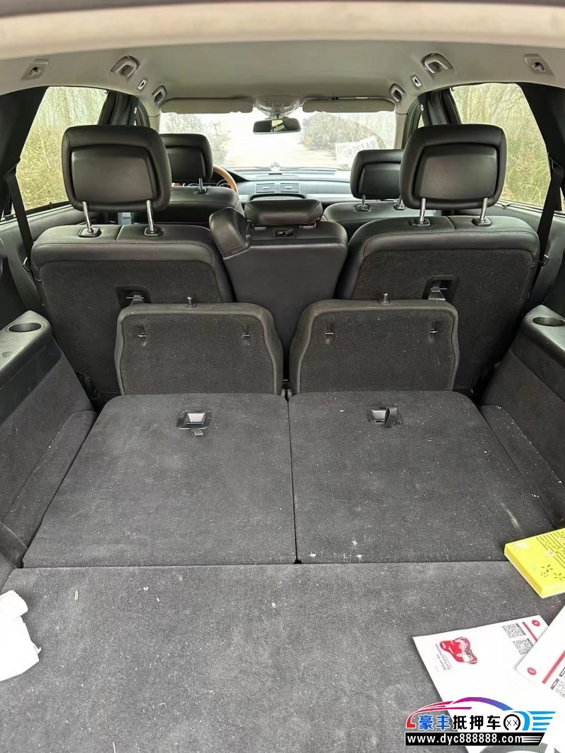 13年奔驰R级MPV抵押车出售