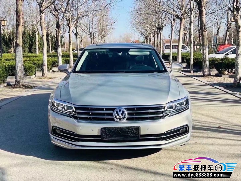 17年大众辉昂轿车抵押车出售