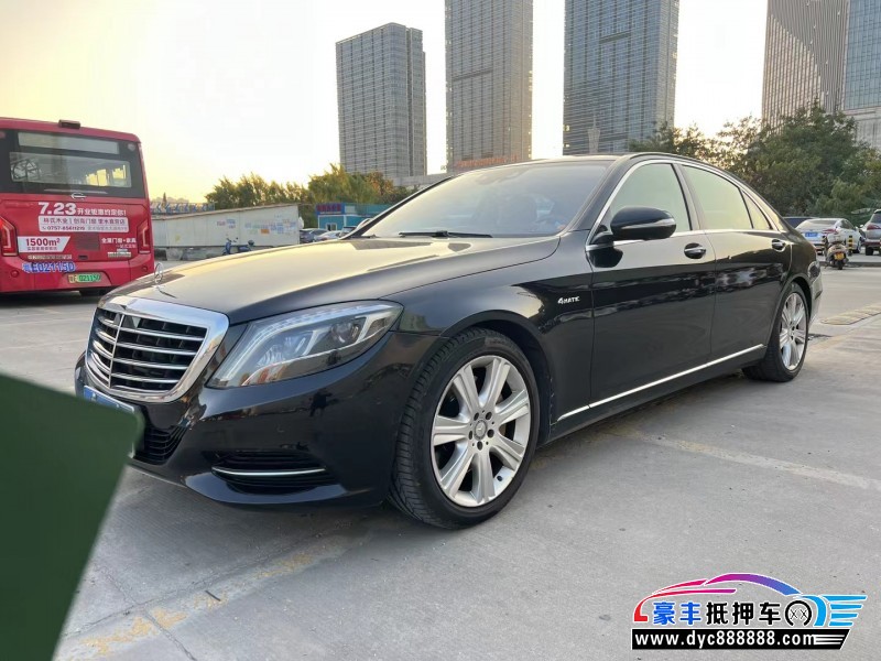 15年奔驰S级轿车抵押车出售