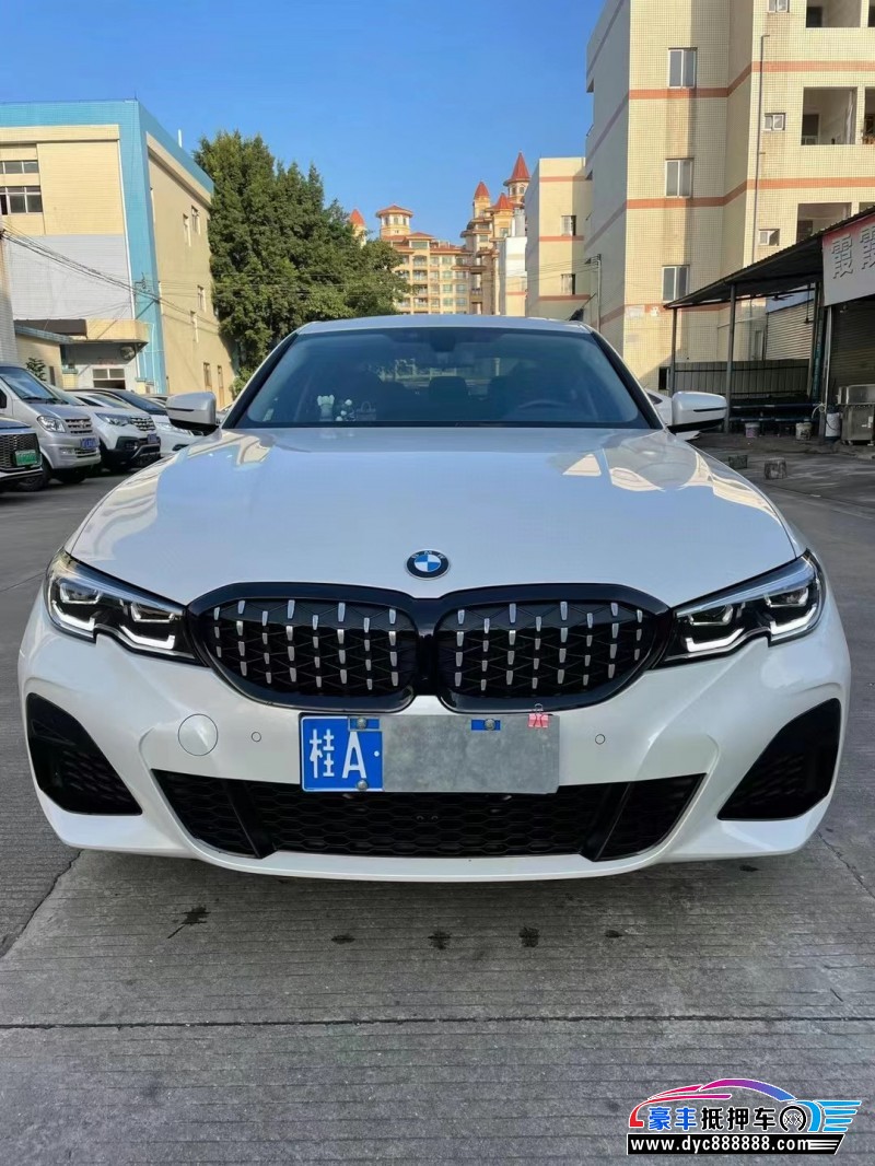 22年宝马3系轿车抵押车出售