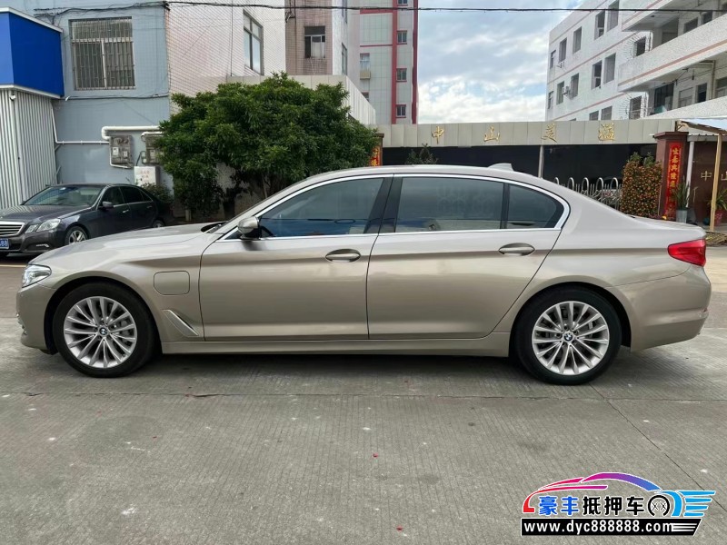 20年宝马5系轿车抵押车出售