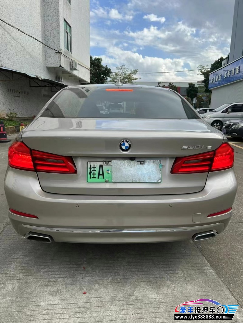 20年宝马5系轿车抵押车出售