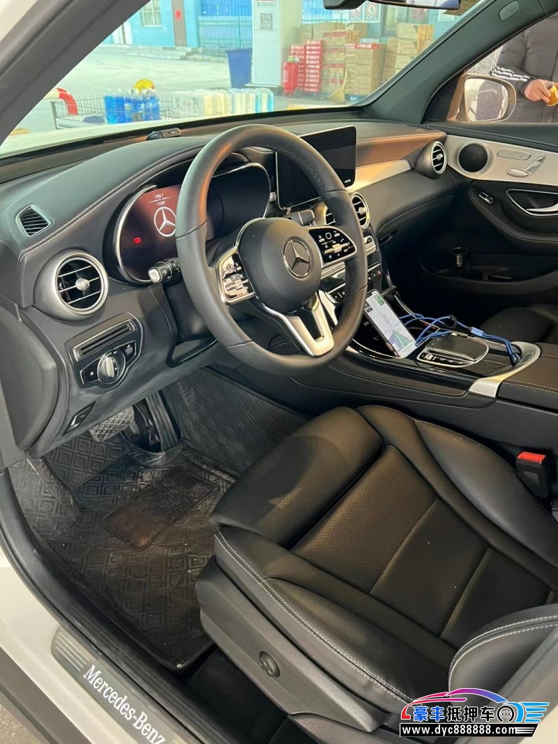 21年奔驰GLC轿车抵押车出售