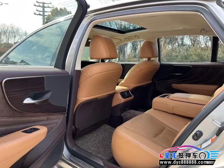 19年雷克萨斯LS轿车抵押车出售