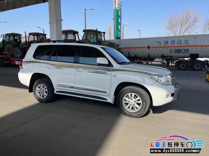 10年丰田兰德酷路泽轿车抵押车出售