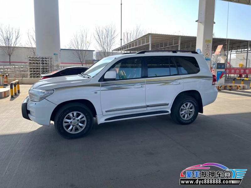 10年丰田兰德酷路泽轿车抵押车出售