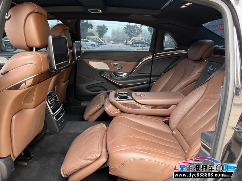 15年奔驰迈巴赫S级轿车抵押车出售