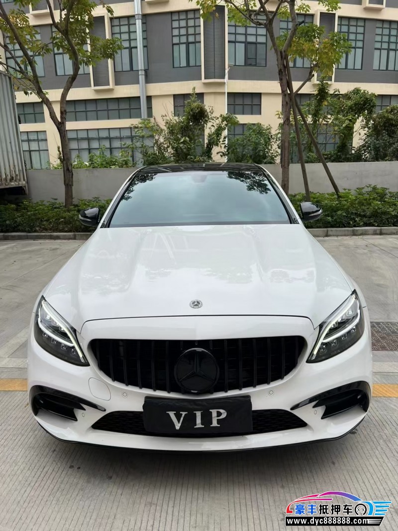 20年奔驰C级轿车抵押车出售