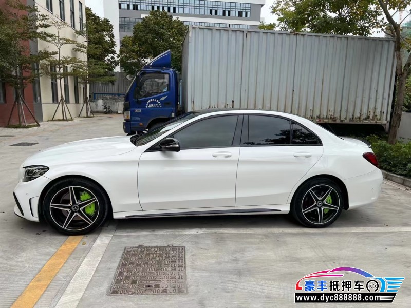 20年奔驰C级轿车抵押车出售