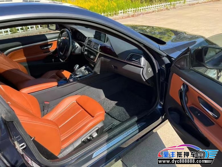 18年宝马M4轿车抵押车出售