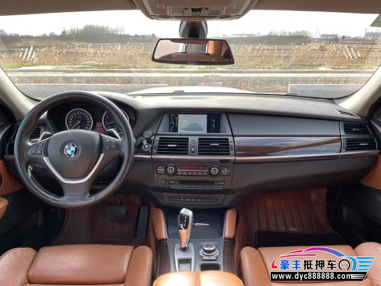 14年宝马X6轿车抵押车出售