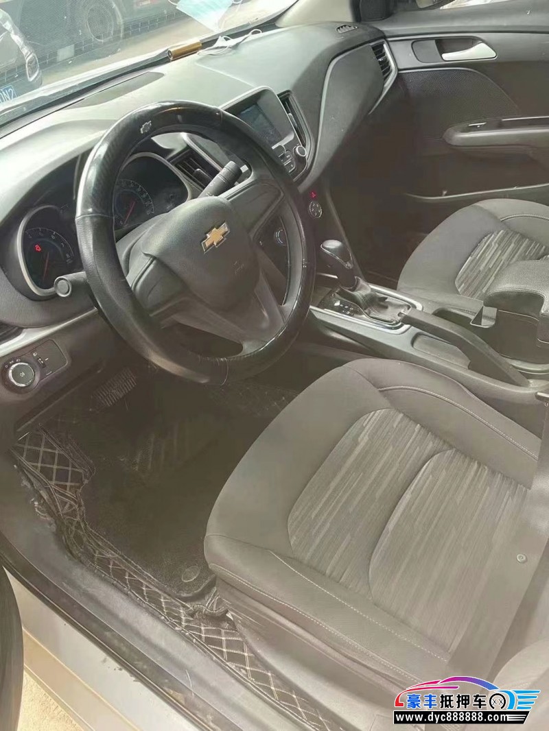 18年雪佛兰科沃兹轿车抵押车出售