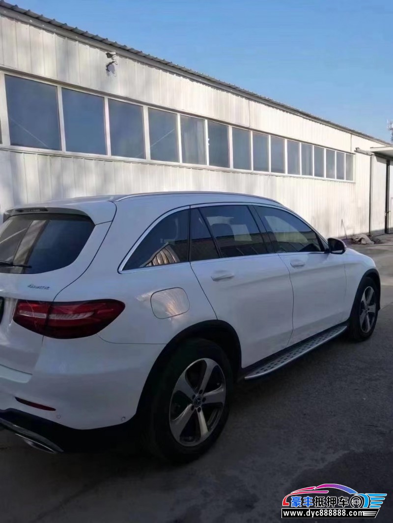 19年奔驰GLC轿车抵押车出售