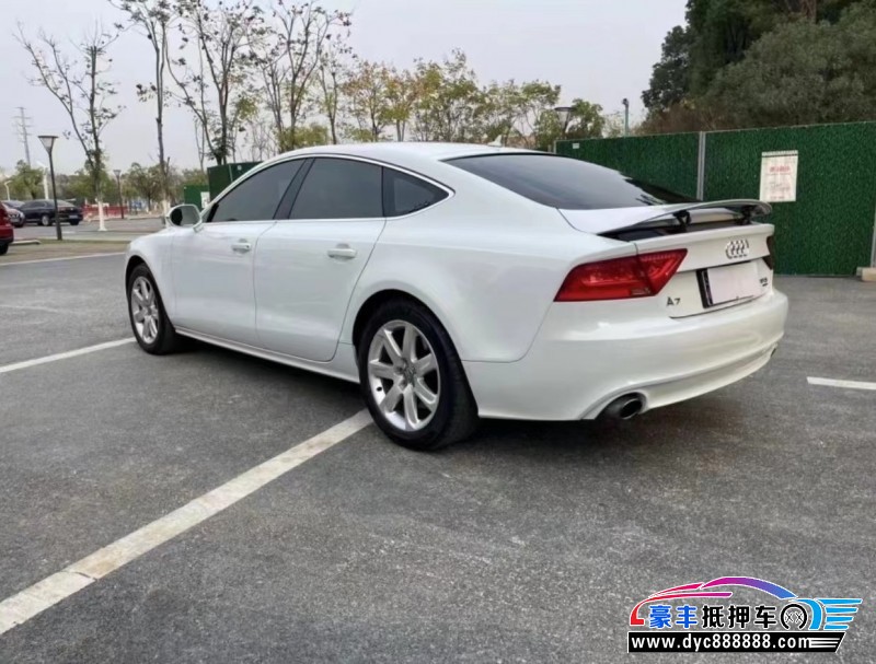 14年奥迪A7轿车抵押车出售