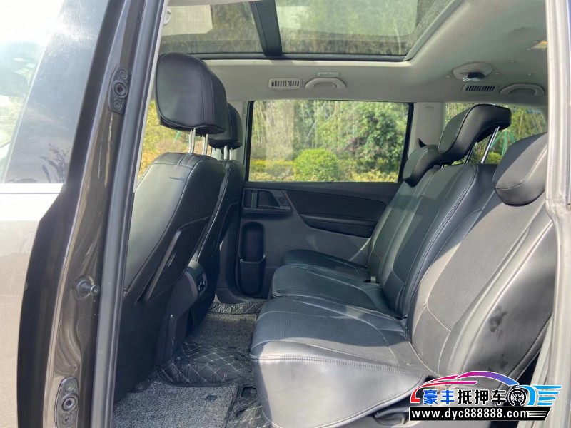 16年大众夏朗轿车抵押车出售