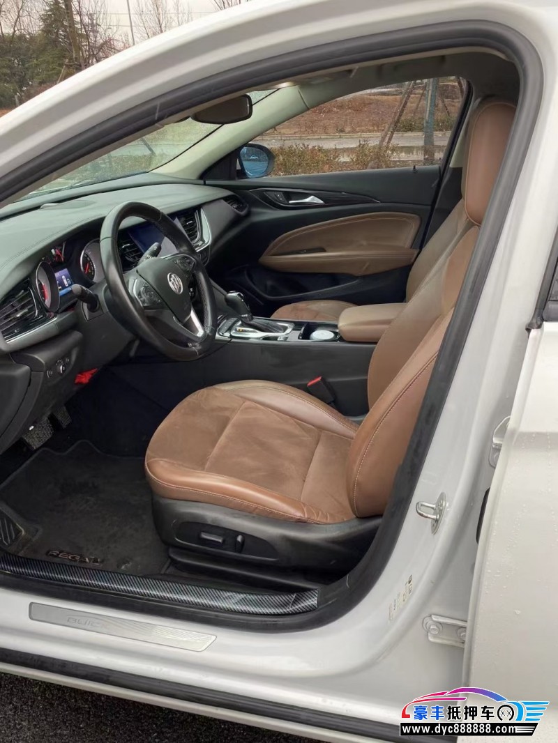 19年别克君威轿车抵押车出售