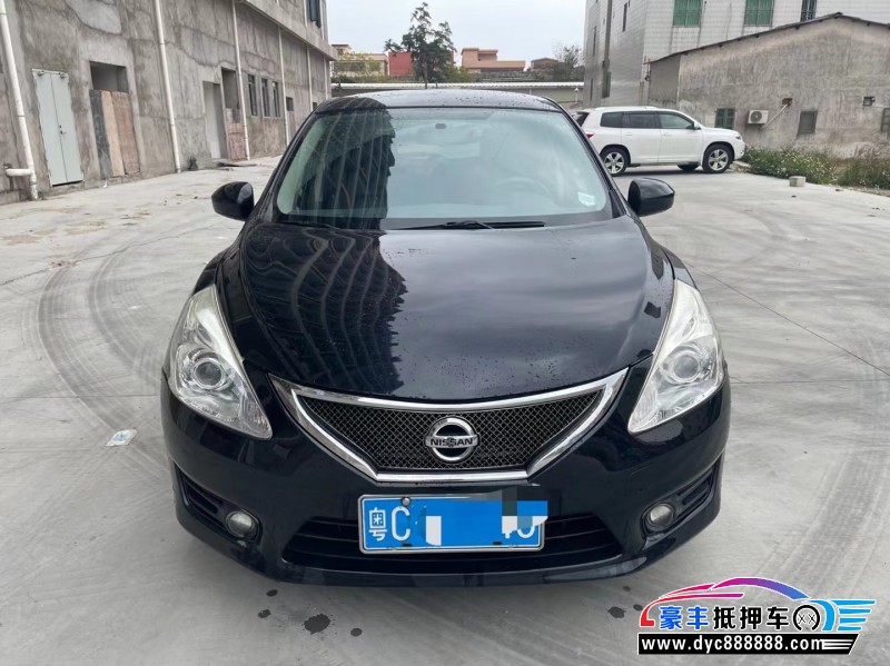13年日产骐达轿车抵押车出售