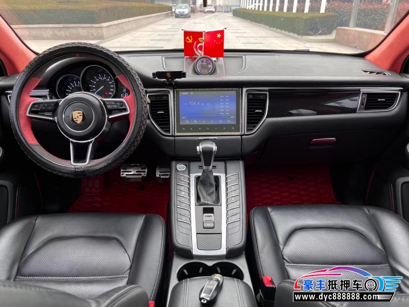 17年众泰SR9轿车抵押车出售