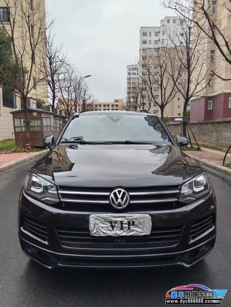 14年大众途锐轿车抵押车出售