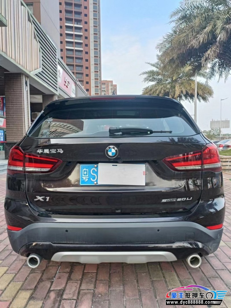 20年宝马X1轿车抵押车出售