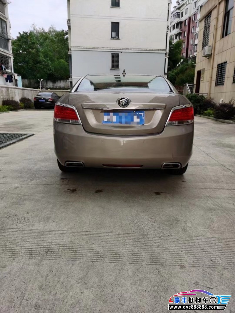 11年别克君越轿车抵押车出售