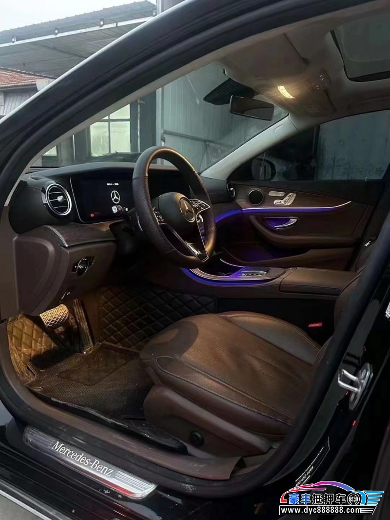 22年奔驰E轿车抵押车出售