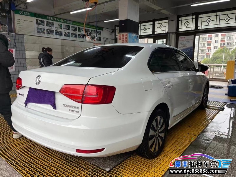 17年大众速腾轿车抵押车出售