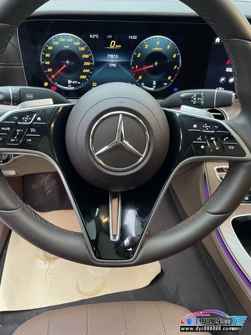 22年奔驰E轿车抵押车出售