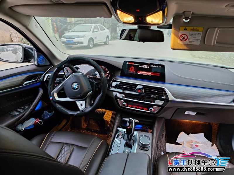 20年宝马5系轿车抵押车出售