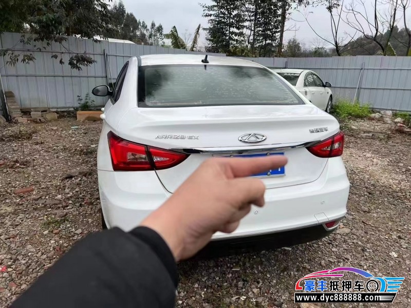 19年奇瑞艾瑞泽轿车抵押车出售