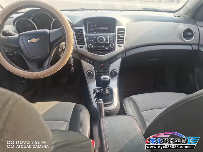 12年雪佛兰科鲁兹轿车抵押车出售