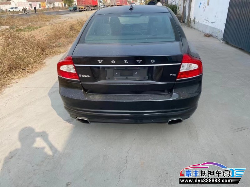 14年沃尔沃S80轿车抵押车出售