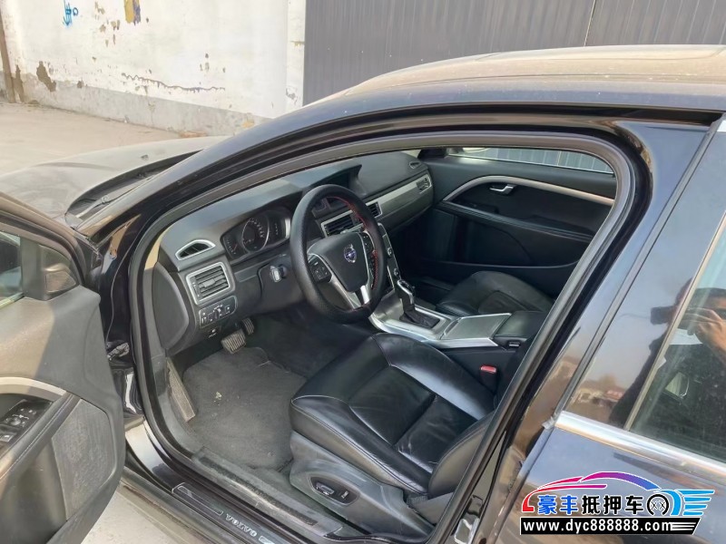 14年沃尔沃S80轿车抵押车出售