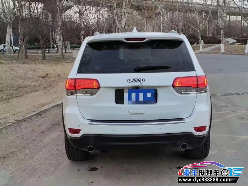 18年Jeep大切诺基SUV抵押车出售