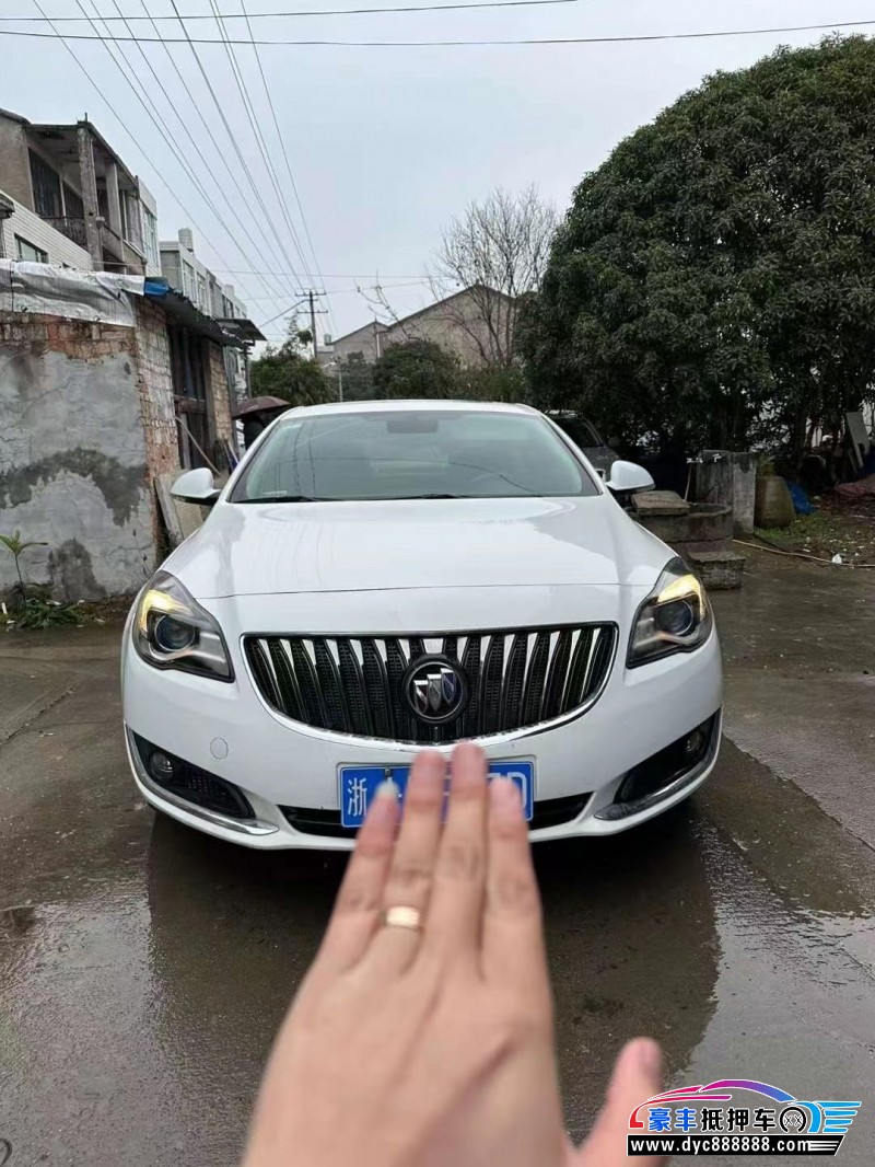 15年别克君威轿车抵押车出售