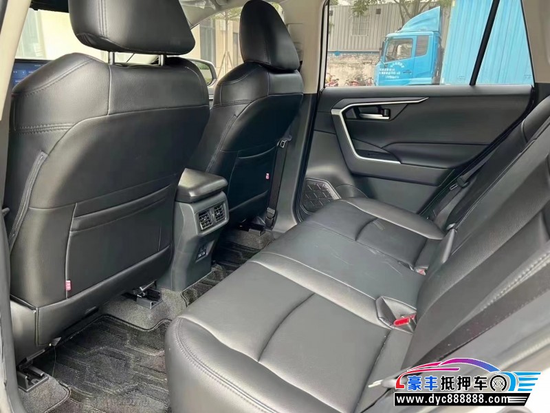 22年丰田RAV4SUV抵押车出售