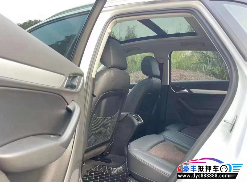 18年奥迪Q3轿车抵押车出售