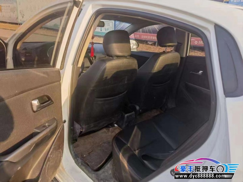 16年起亚K2轿车抵押车出售