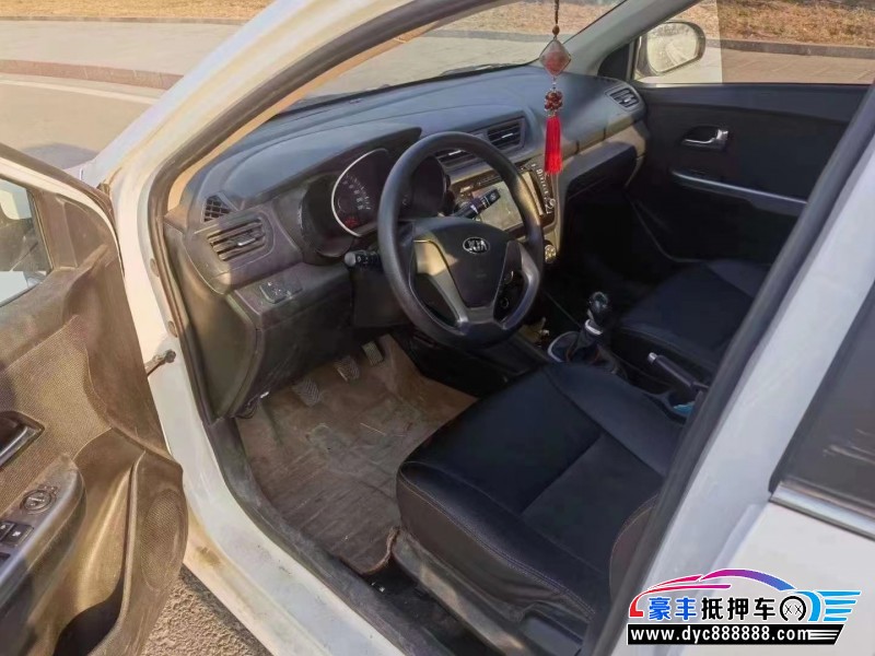 16年起亚K2轿车抵押车出售