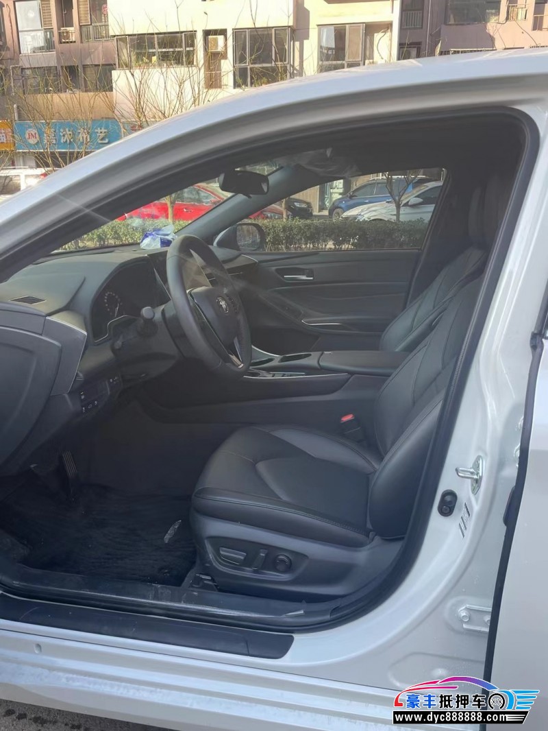 22年丰田亚洲龙轿车抵押车出售