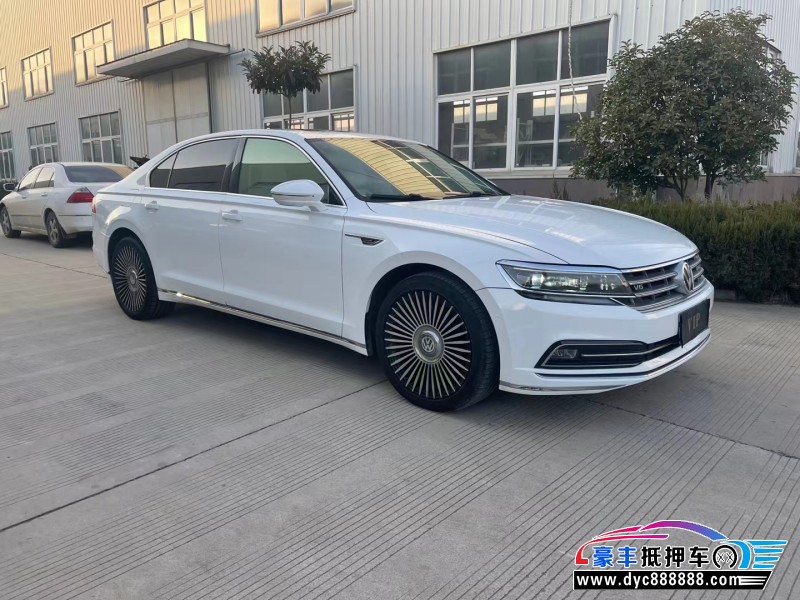 18年大众辉昂轿车抵押车出售