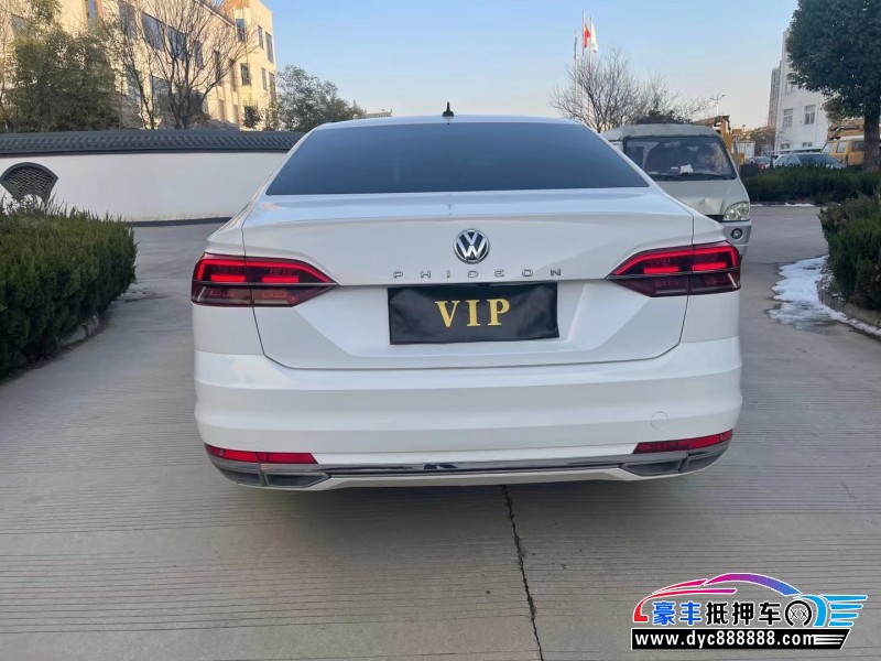 18年大众辉昂轿车抵押车出售