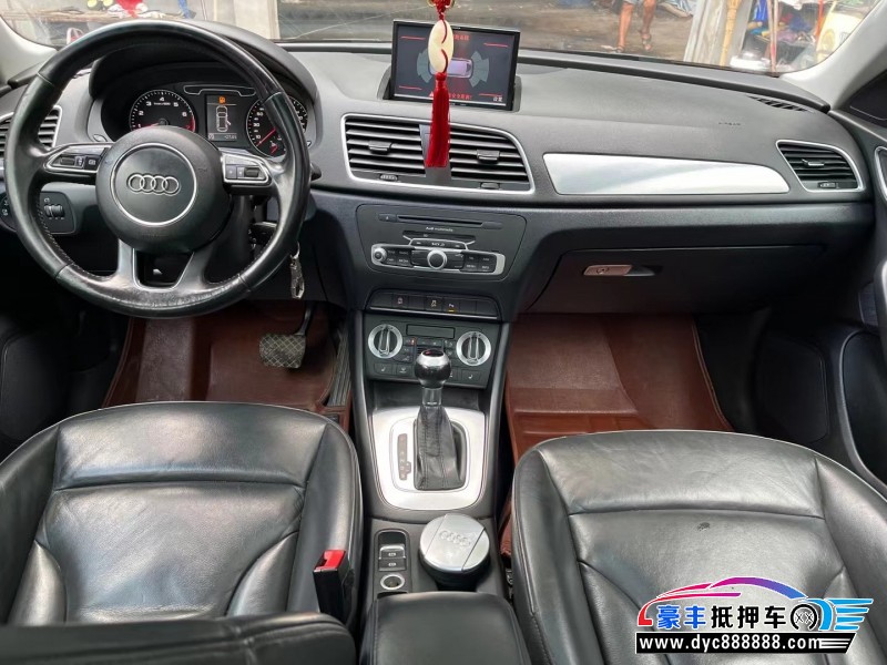 15年奥迪Q3轿车抵押车出售