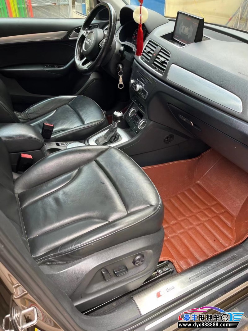 15年奥迪Q3轿车抵押车出售