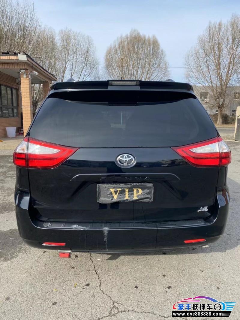 20年丰田塞纳轿车抵押车出售