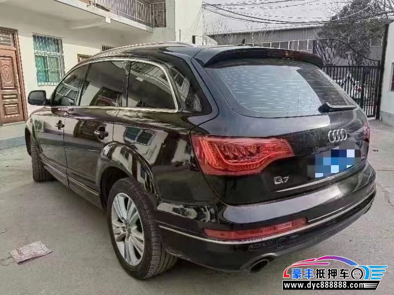 10年奥迪Q7轿车抵押车出售
