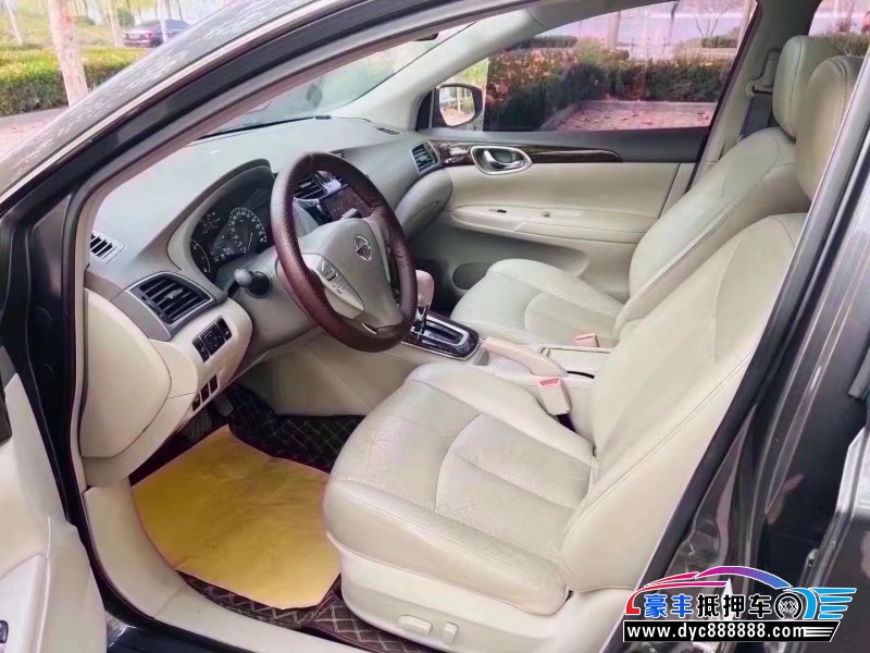 15年日产轩逸轿车抵押车出售