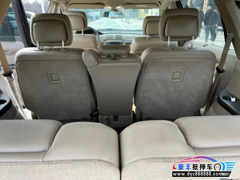 13年奔驰R轿车抵押车出售