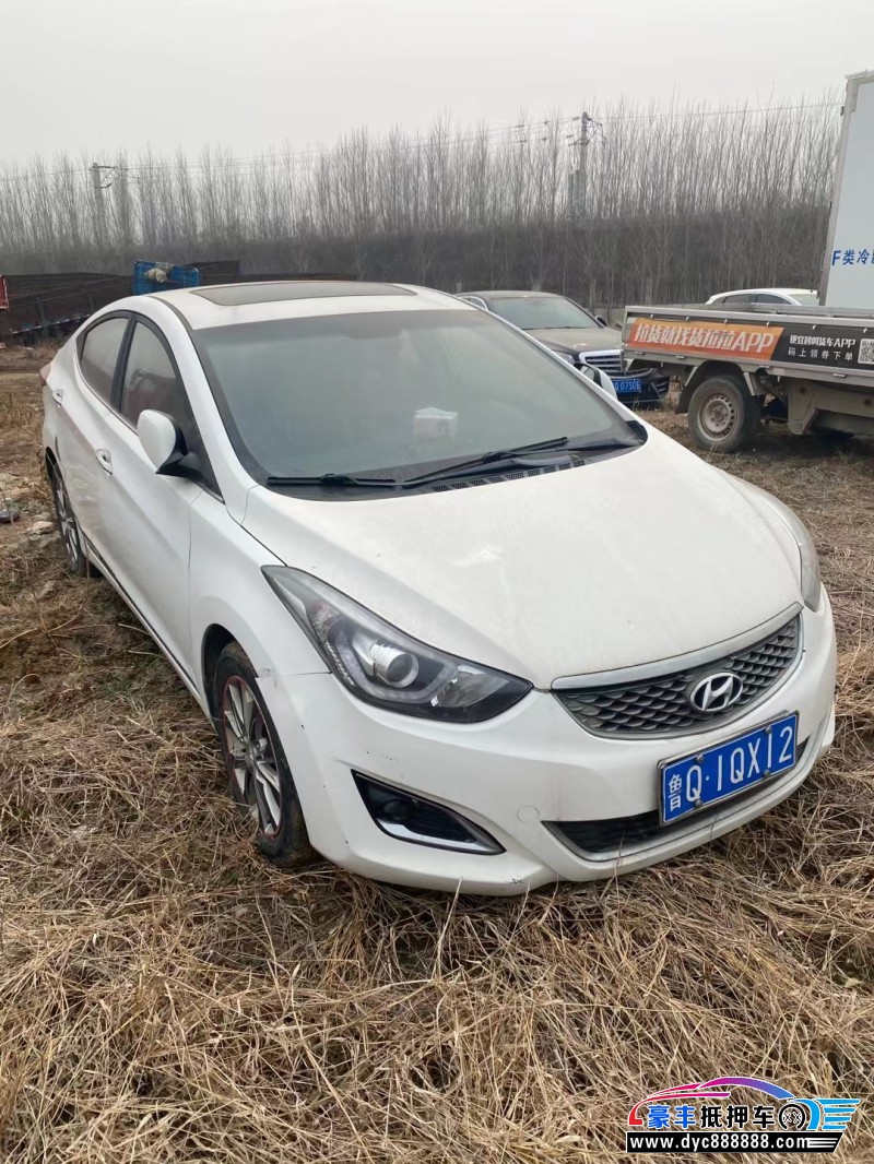 17年现代朗动轿车抵押车出售