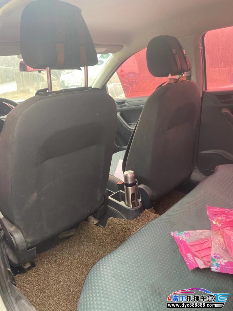 17年大众捷达轿车抵押车出售